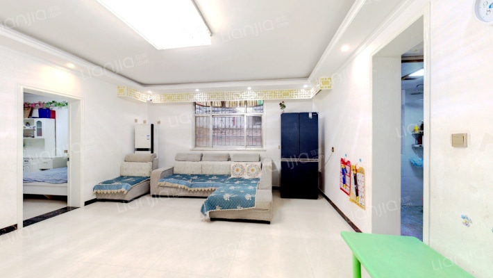 19中家属院二手房实景图