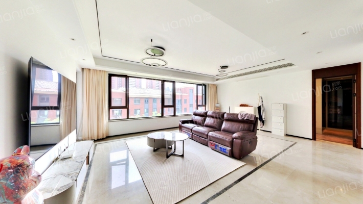 万科翡翠书院B区二手房实景图