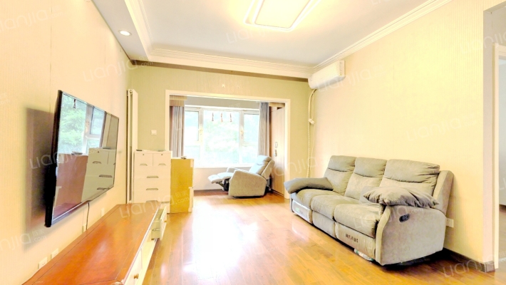 爱这城三期二手房实景图