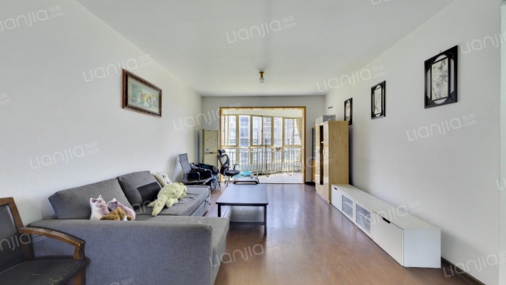 高尔夫西花园二手房实景图