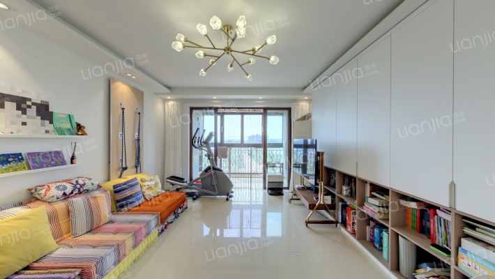 环球翡翠湾花园(公寓)二手房实景图