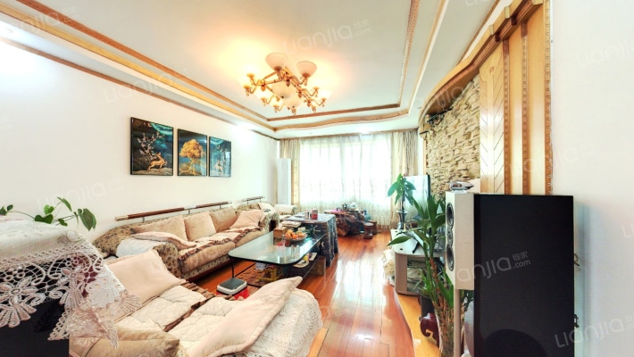 贵乌中路17号院二手房实景图