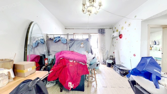 青润家园二手房实景图