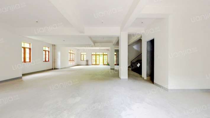 溪上玫瑰园二手房实景图