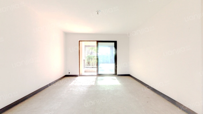 龙湖开元晶蓝II期二手房实景图