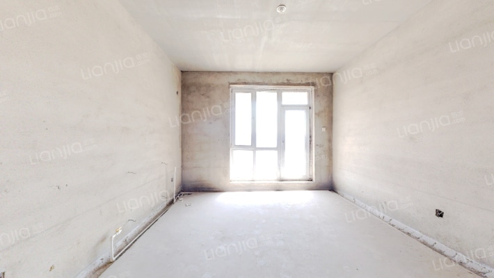 雯霆华苑二手房实景图