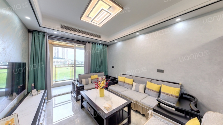 利安凤城学府二手房实景图