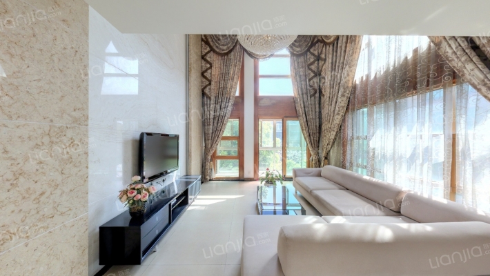 天泓山庄怡山苑二手房实景图