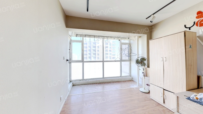 上谷郡二手房实景图