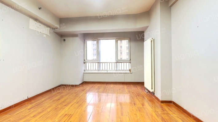 绿地欢乐颂二手房实景图