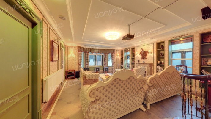 常青藤人文别墅二手房实景图