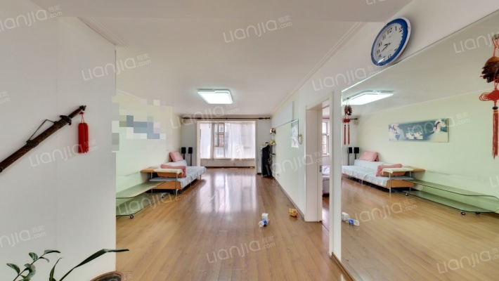 倚水佳园二手房实景图