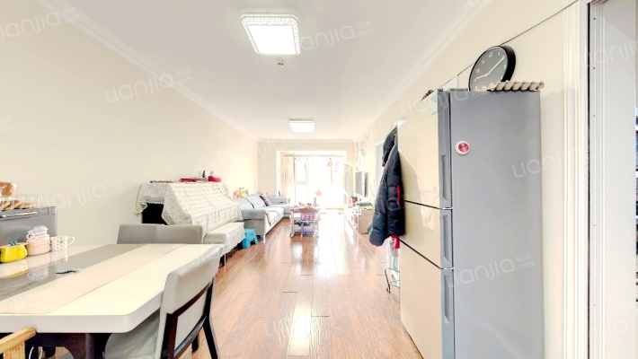 悦丽海湾三期二手房实景图