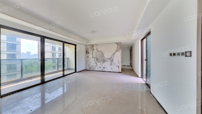 龙湖两江郦湾三期岛麓二手房实景图