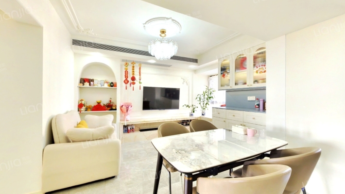 旭辉百合宫馆二手房实景图