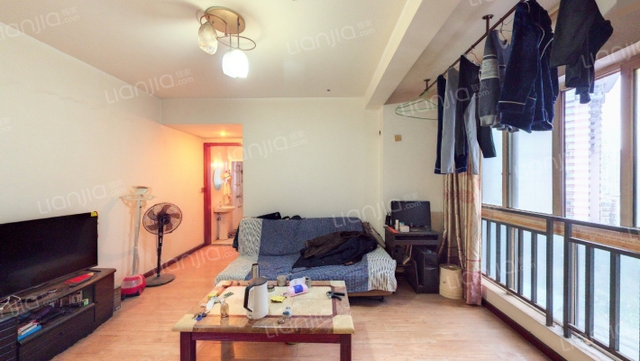 轻轨志龙居二手房实景图