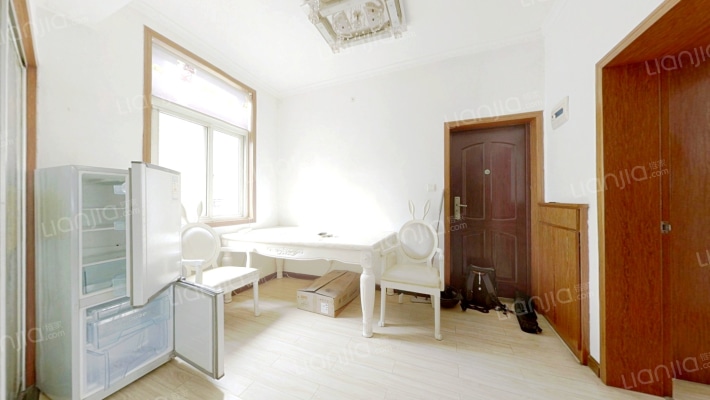 新华四村二手房实景图