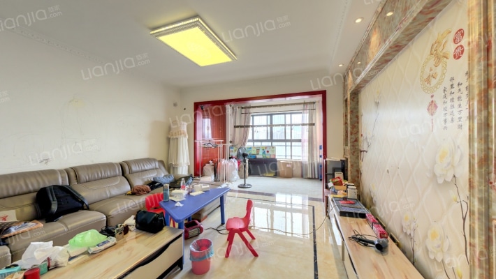 保利凤凰湾A区二手房实景图