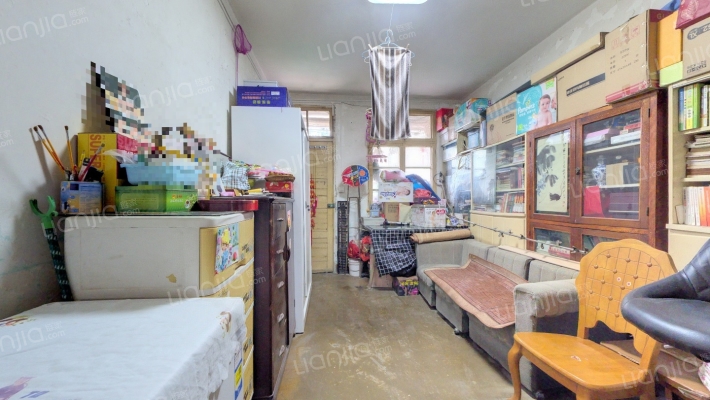 省教委宿舍二手房实景图