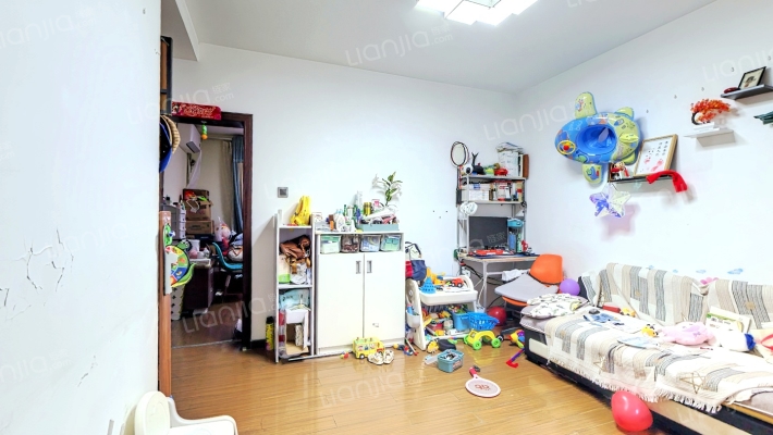 凤凰城家家景园一期二手房实景图