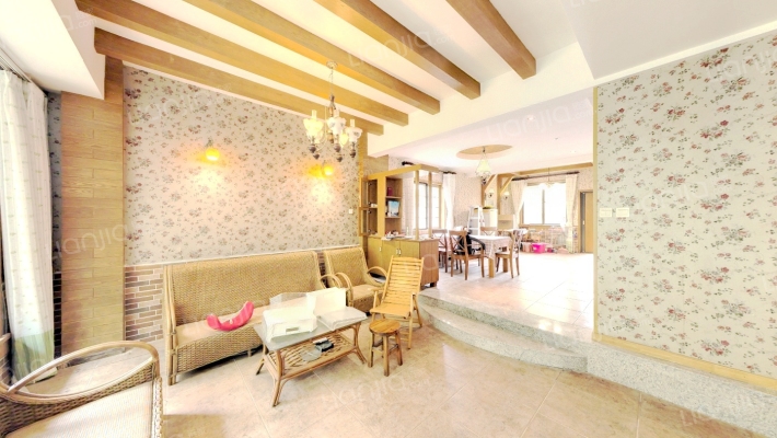 青城皓庭二手房实景图