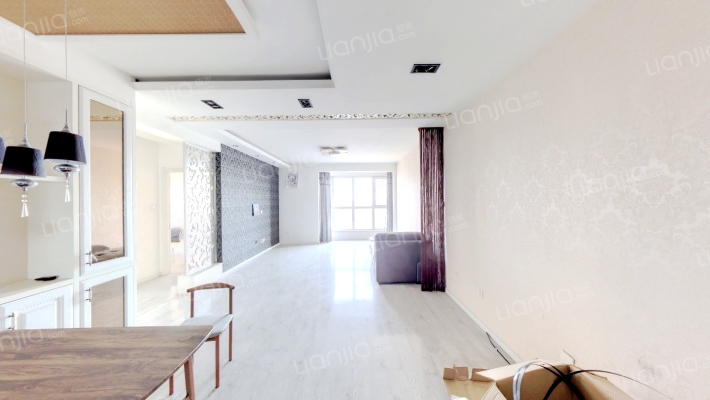 伊湾尊府二手房实景图