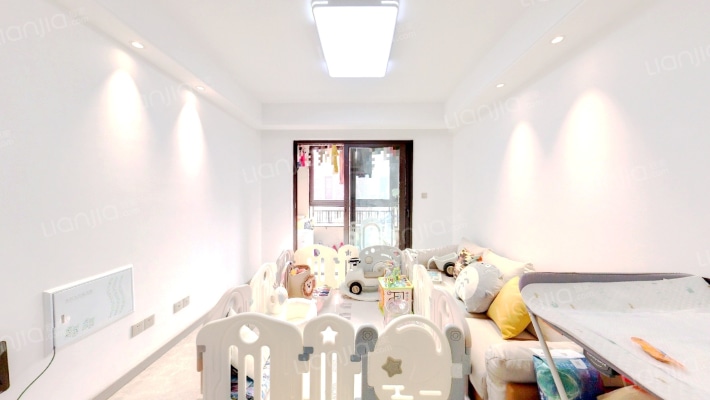 中海阅麓山二手房实景图