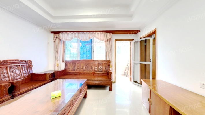 东江体育场二手房实景图