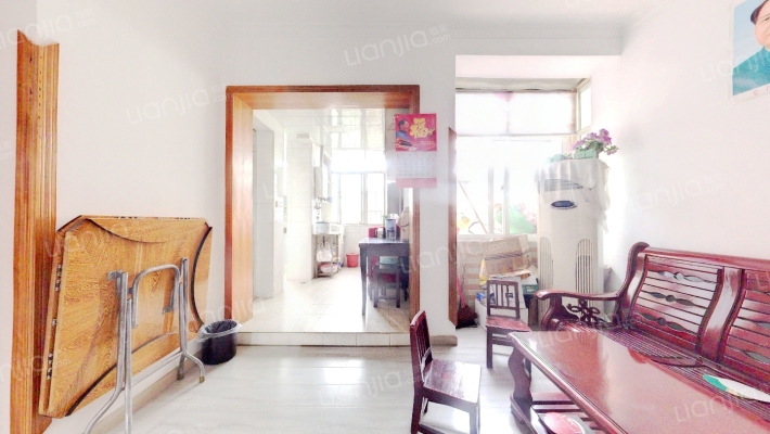 钢花新村111街二手房实景图