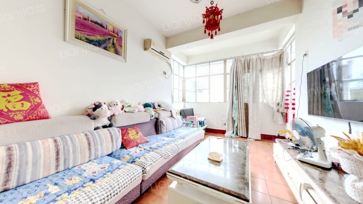 成钢新小区二手房实景图