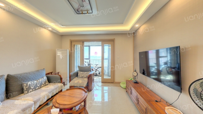 世茂国风锦唐二手房实景图