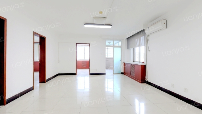 城市广场二手房实景图