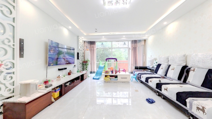 国际城三期二手房实景图