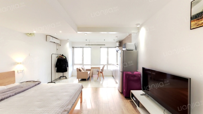 铂领公寓二手房实景图