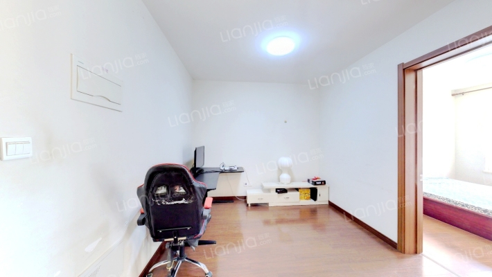 万科郁金香花园二手房实景图