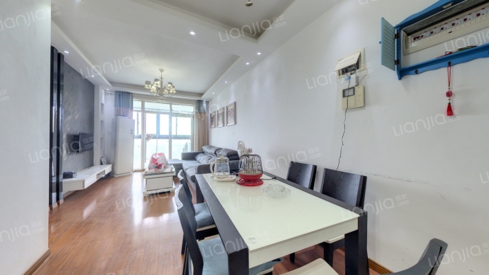 联投龙湾一期二手房实景图