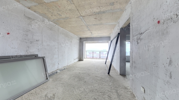 绿洲金座二手房实景图