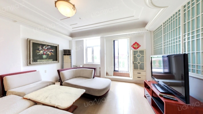 蓓佛莉庄园二手房实景图