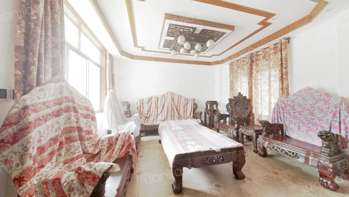 忆江南花园东区二手房实景图