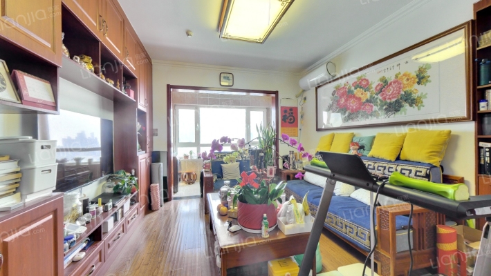 中铁青岛广场二手房实景图