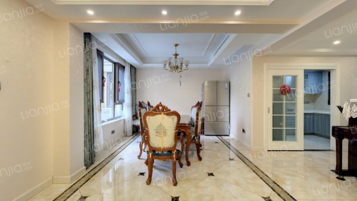 保利蔚蓝林语二手房实景图