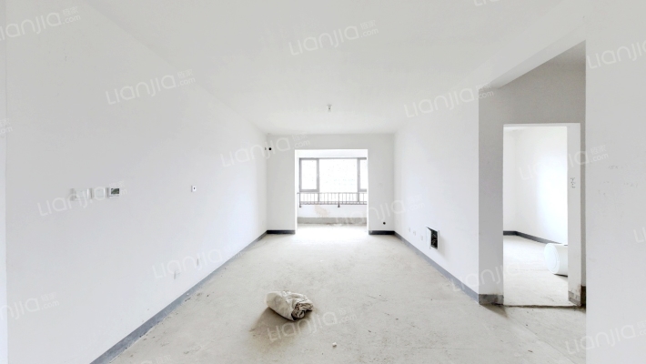 绿地新里栖湖公馆二手房实景图