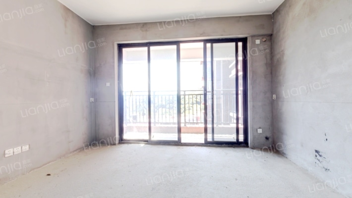 嘉宏锦峯二手房实景图