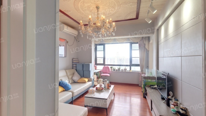 美城悦荣府二手房实景图