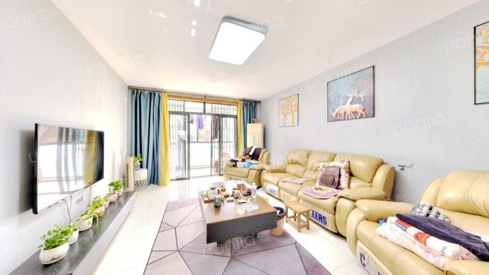 月夏香樟林二手房实景图