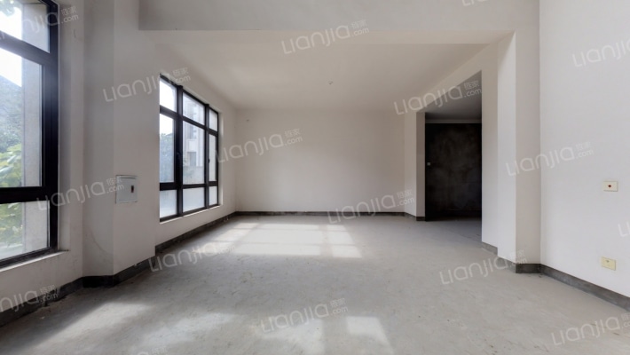 法兰西世家(别墅)二手房实景图