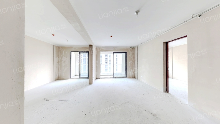 中交保利江语云城二手房实景图