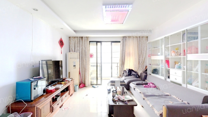 田禾塞纳河畔二手房实景图