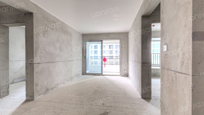 凤鸣水岸A区二手房实景图