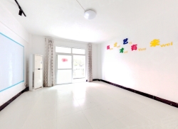 整租·龙湾一品 4室2厅 南_龙湾一品租房